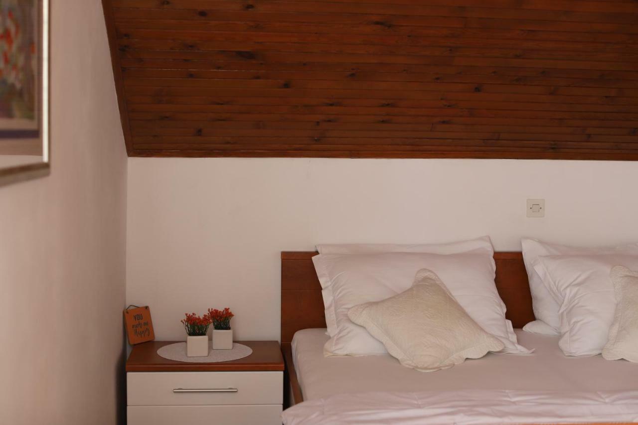 Apartments Biskup プリヴラカ エクステリア 写真